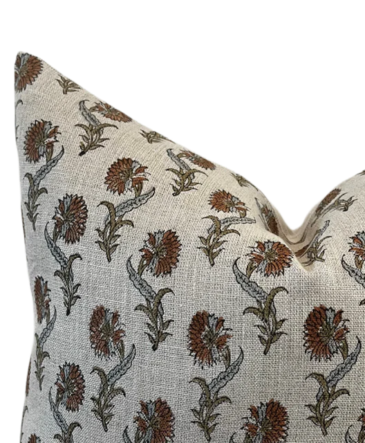 Dover Pillow