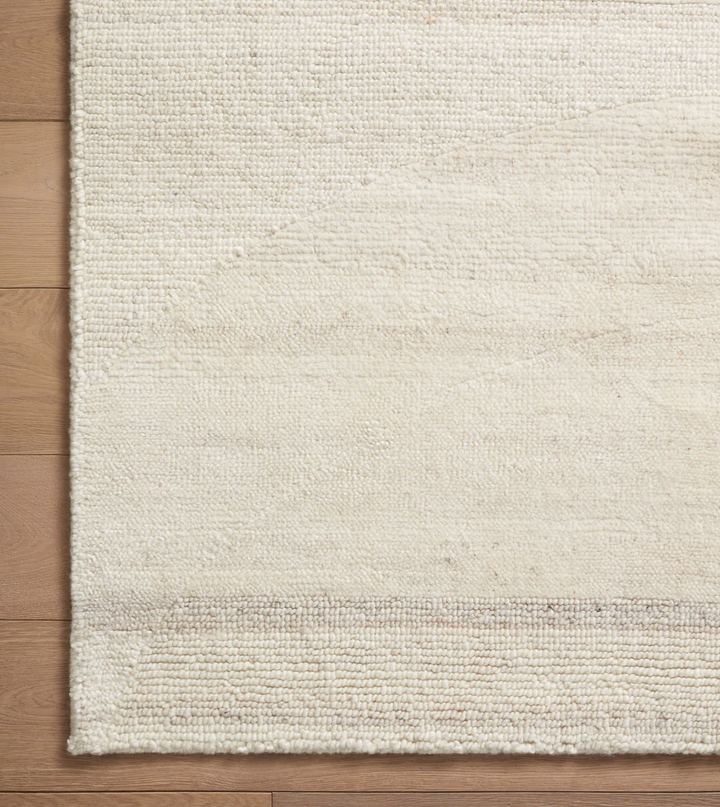 Luxurious Comfort: Discover the Soft Texture of Elodie Rug