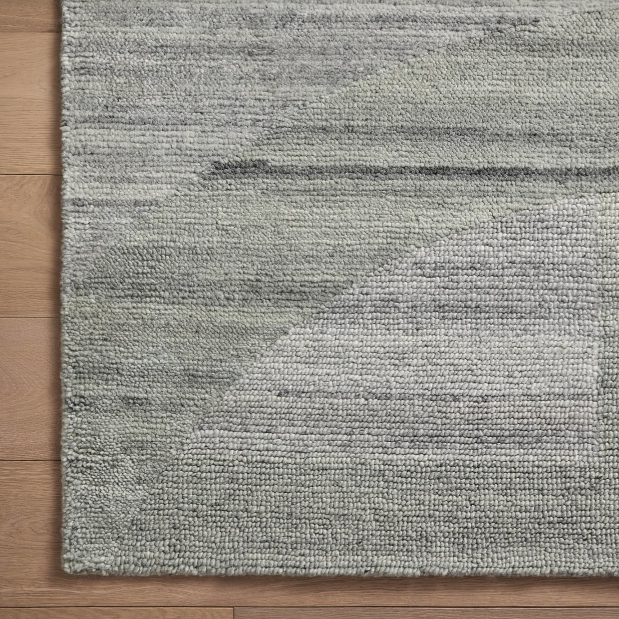 Artisanal Excellence: The Craftsmanship Behind Elodie Rug Collection