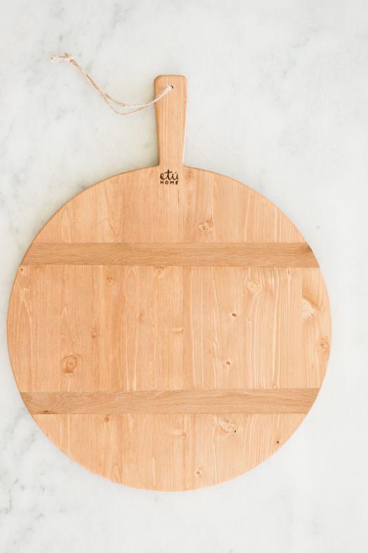 Enhance Your Cooking Experience: Medium Pine Wood Cutting Board